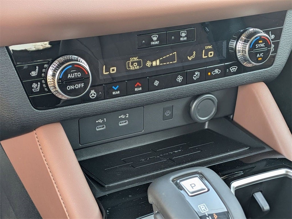 2025 Mitsubishi Outlander SEL