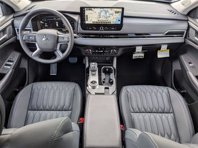 2025 Mitsubishi Outlander SEL