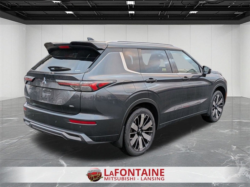 2026 Mitsubishi Outlander SEL