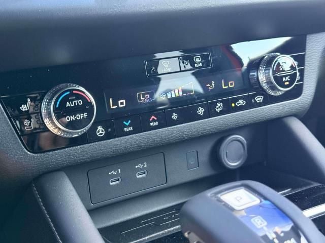 2026 Mitsubishi Outlander Black Edition
