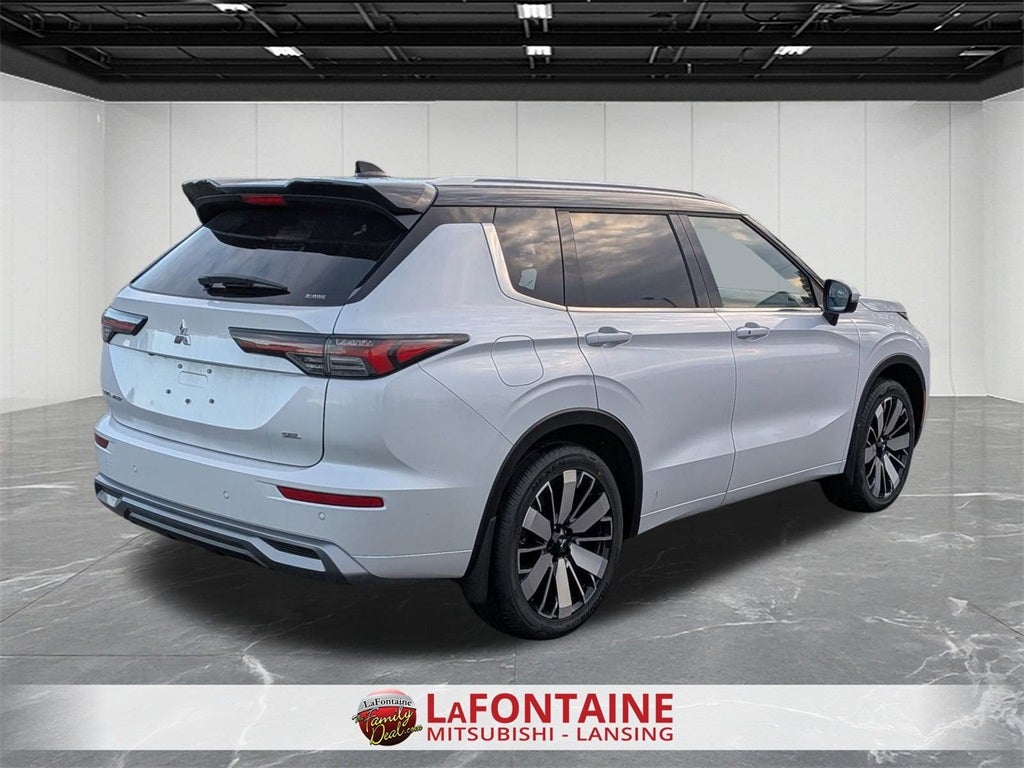 2026 Mitsubishi Outlander SEL