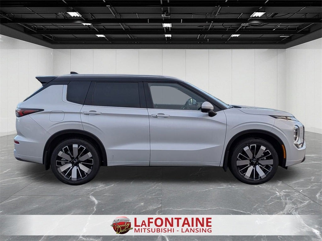 2026 Mitsubishi Outlander SEL