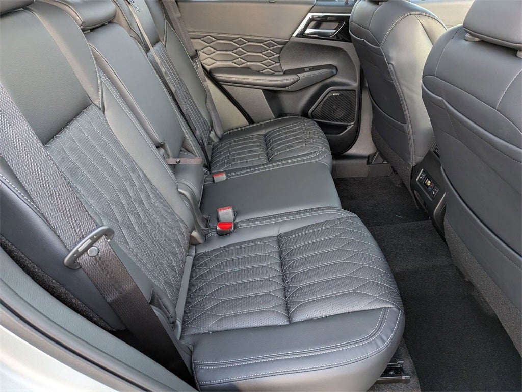 2026 Mitsubishi Outlander SEL