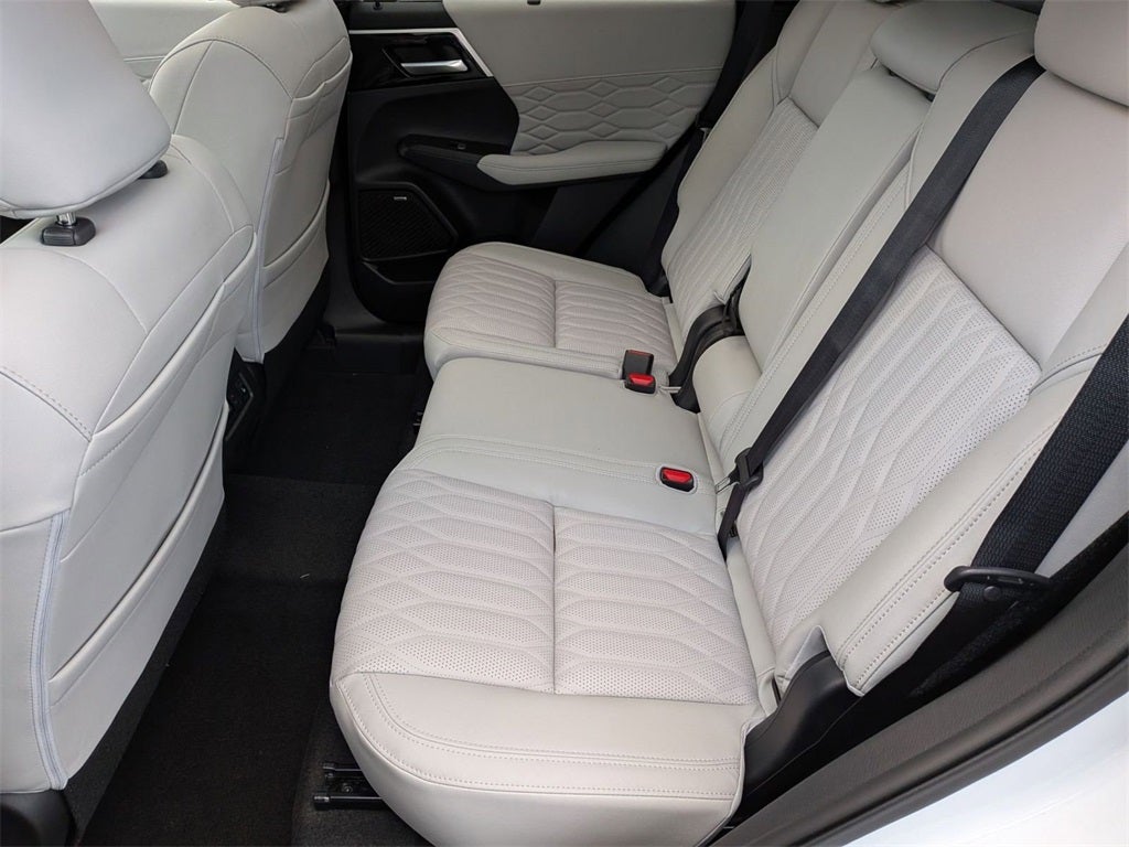 2026 Mitsubishi Outlander SEL