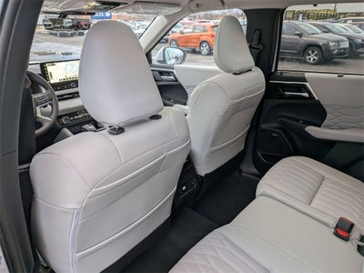 2026 Mitsubishi Outlander SEL