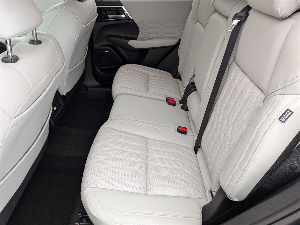 2026 Mitsubishi Outlander SEL