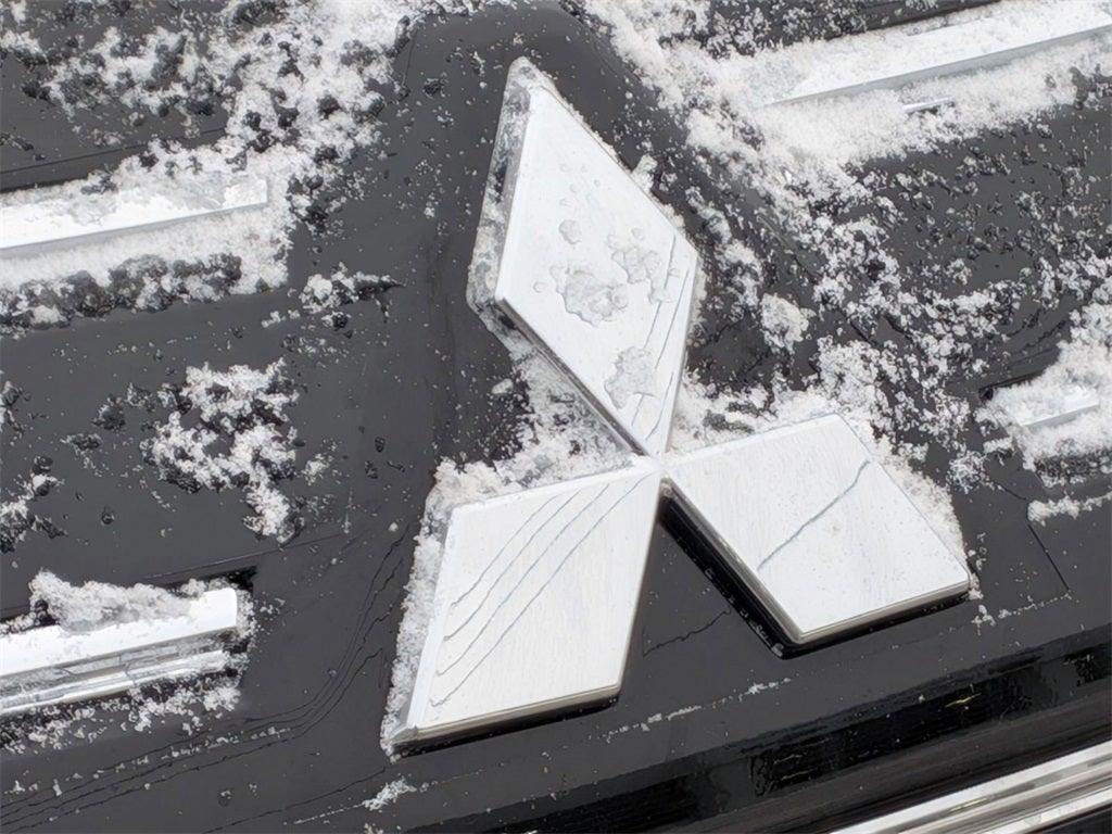 2026 Mitsubishi Outlander SEL