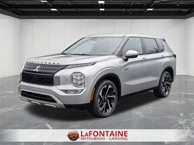 2025 Mitsubishi Outlander PHEV SE