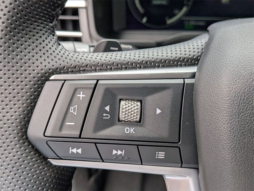 2025 Mitsubishi Outlander PHEV SE