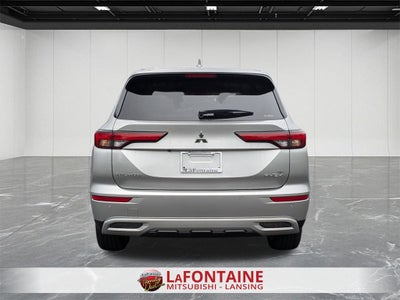 2025 Mitsubishi Outlander PHEV SE