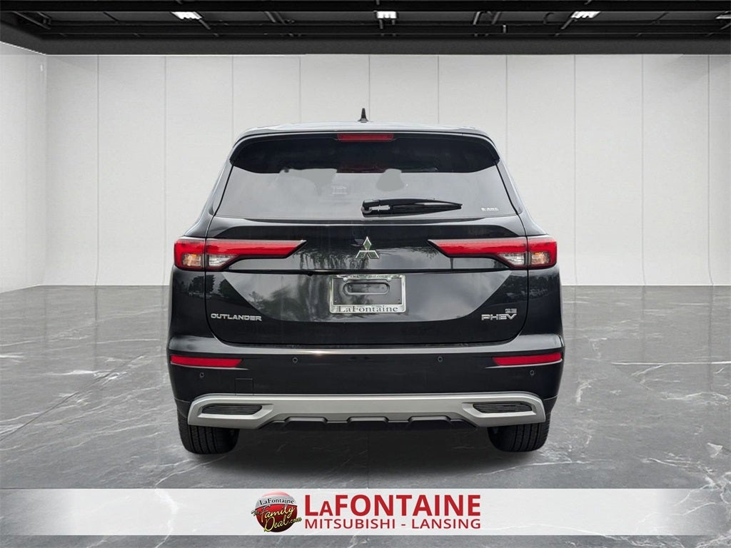 2025 Mitsubishi Outlander PHEV SE