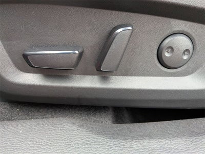 2025 Mitsubishi Outlander PHEV SE