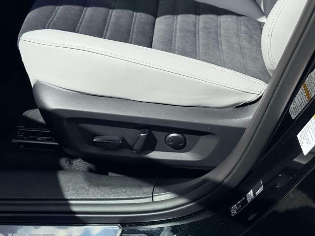 2026 Mitsubishi Outlander PHEV SE