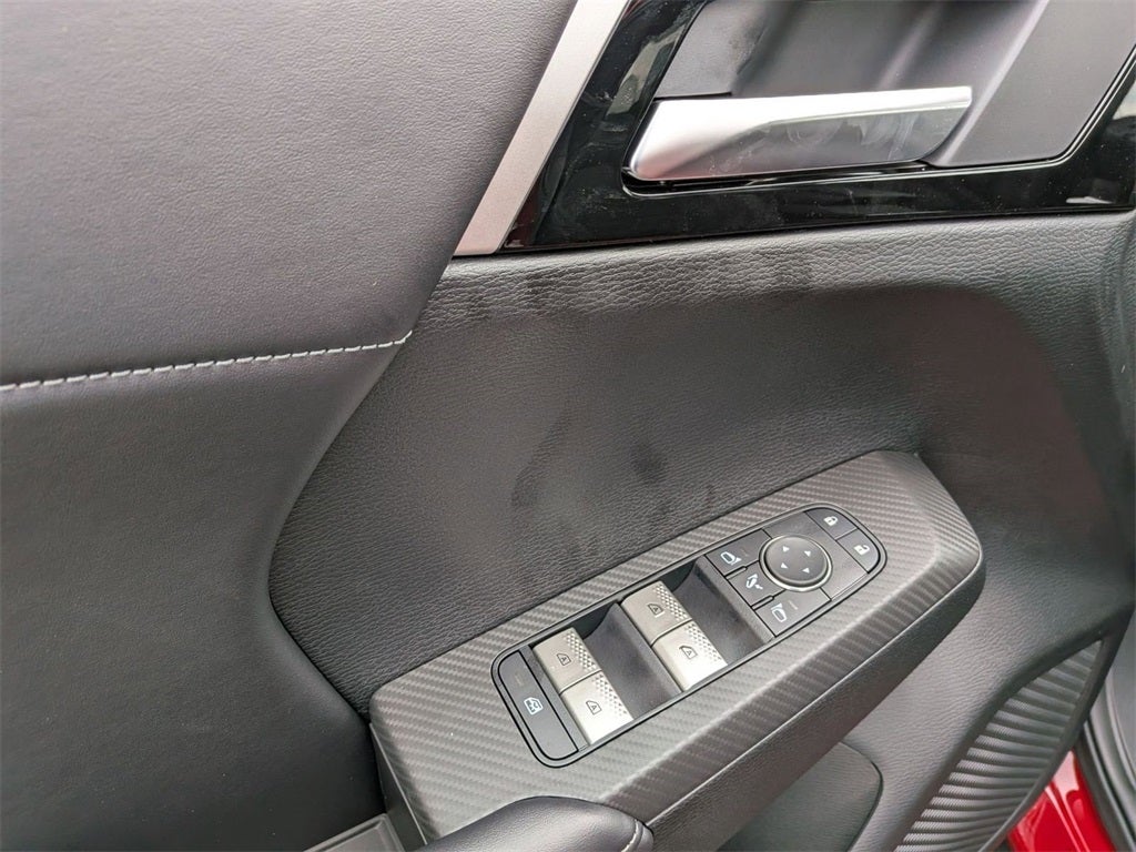 2025 Mitsubishi Outlander PHEV SE