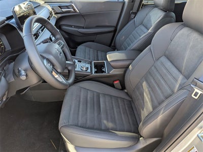 2025 Mitsubishi Outlander PHEV SE