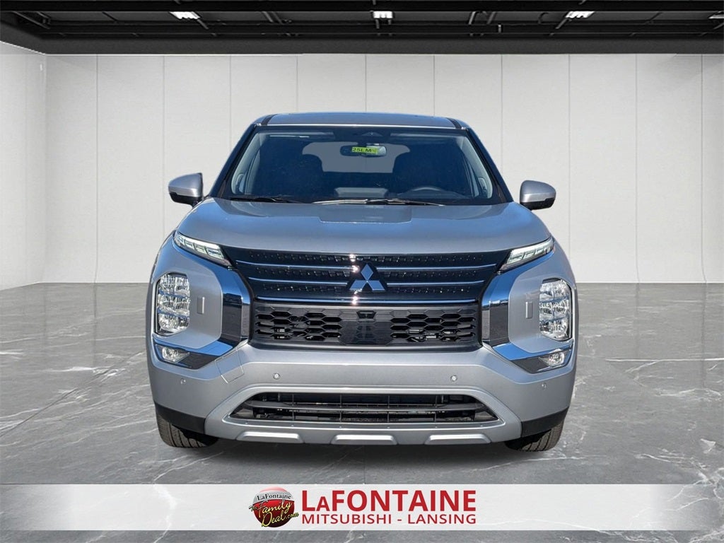 2025 Mitsubishi Outlander PHEV SE