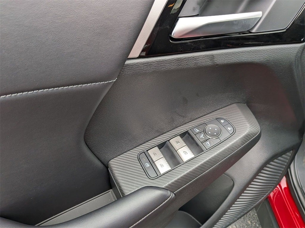 2025 Mitsubishi Outlander PHEV SE