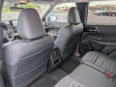 2025 Mitsubishi Outlander PHEV SE