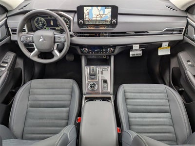 2025 Mitsubishi Outlander PHEV SE