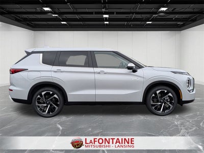 2025 Mitsubishi Outlander PHEV SE