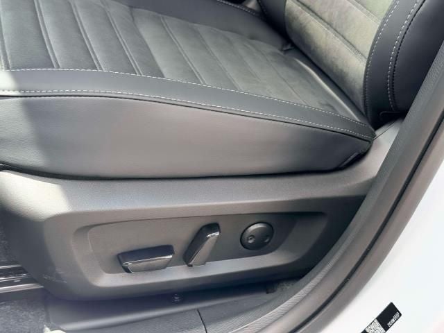 2026 Mitsubishi Outlander PHEV SE
