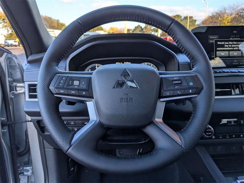 2025 Mitsubishi Outlander PHEV SEL Black Edition