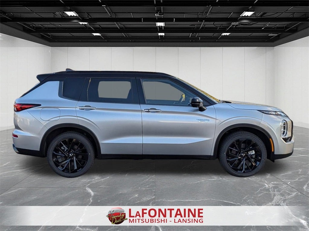 2025 Mitsubishi Outlander PHEV SEL Black Edition