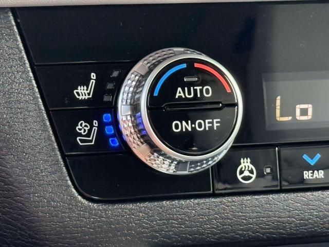 2026 Mitsubishi Outlander PHEV SEL