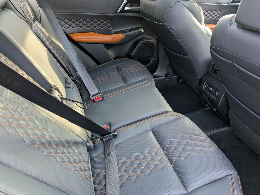 2025 Mitsubishi Outlander PHEV SEL