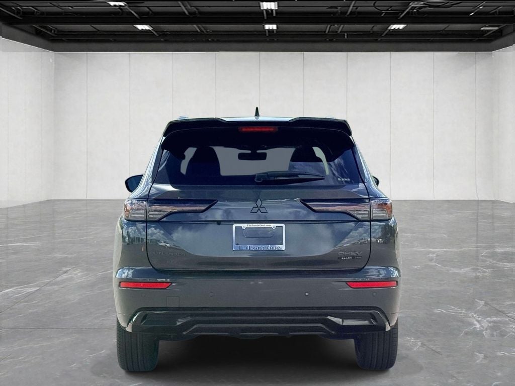 2026 Mitsubishi Outlander PHEV Black Edition
