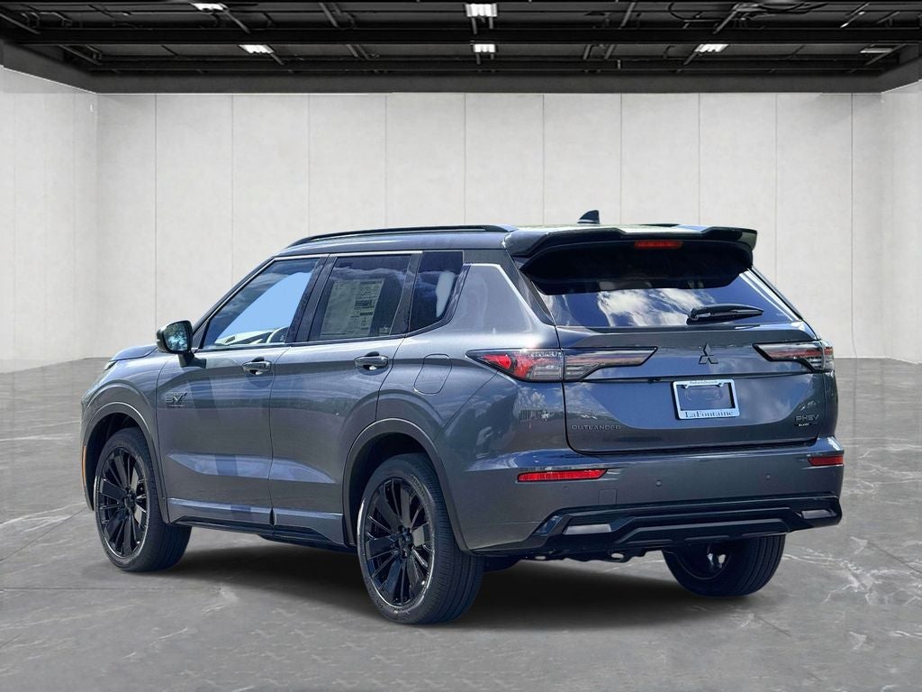 2026 Mitsubishi Outlander PHEV Black Edition