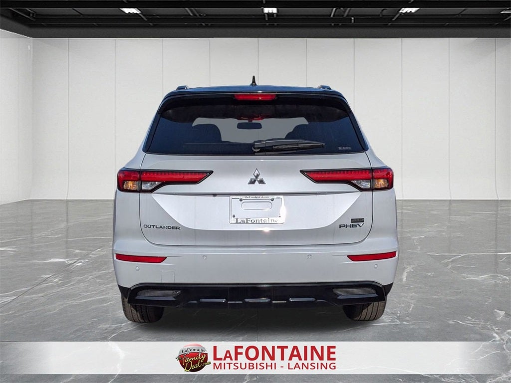 2025 Mitsubishi Outlander PHEV SEL Black Edition