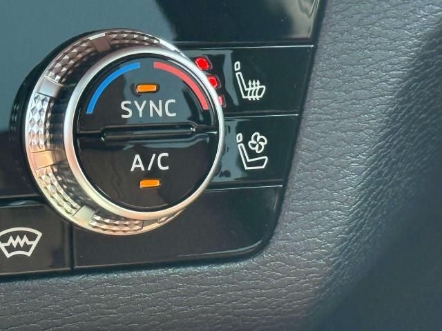 2026 Mitsubishi Outlander PHEV SEL