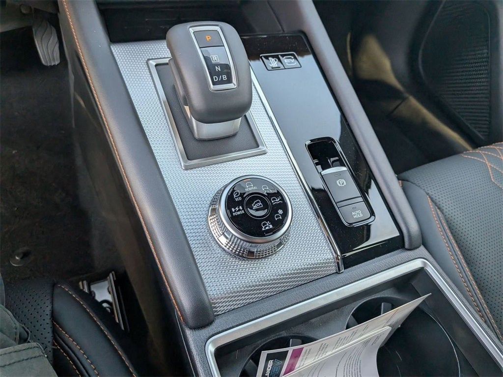 2025 Mitsubishi Outlander PHEV SEL