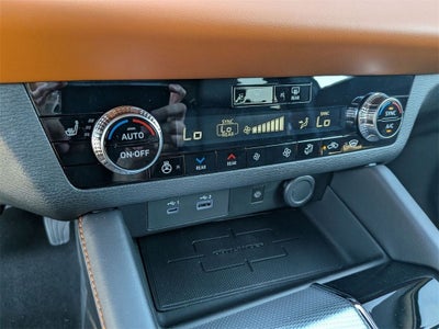 2025 Mitsubishi Outlander PHEV SEL