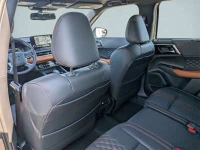 2025 Mitsubishi Outlander PHEV SEL