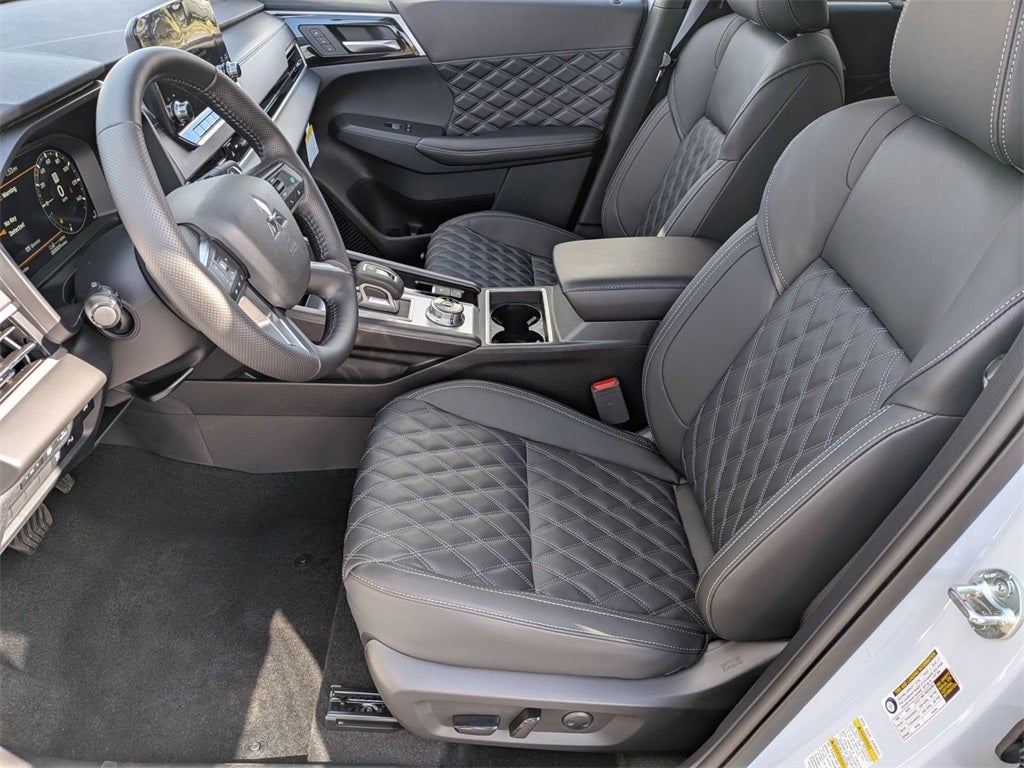 2025 Mitsubishi Outlander PHEV SEL