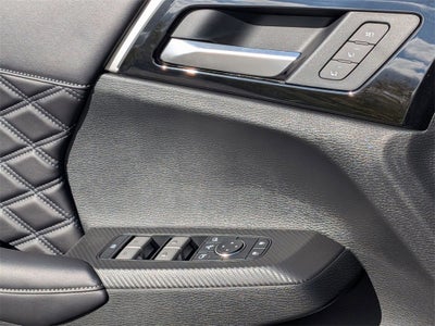 2025 Mitsubishi Outlander PHEV SEL