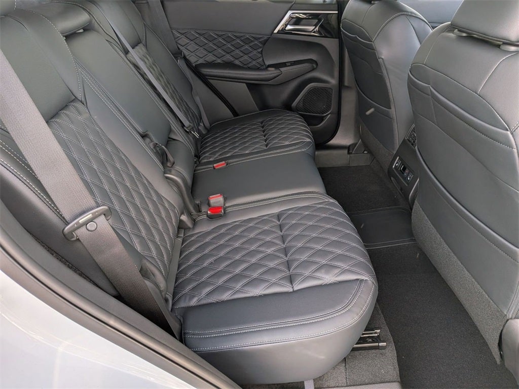 2025 Mitsubishi Outlander PHEV SEL