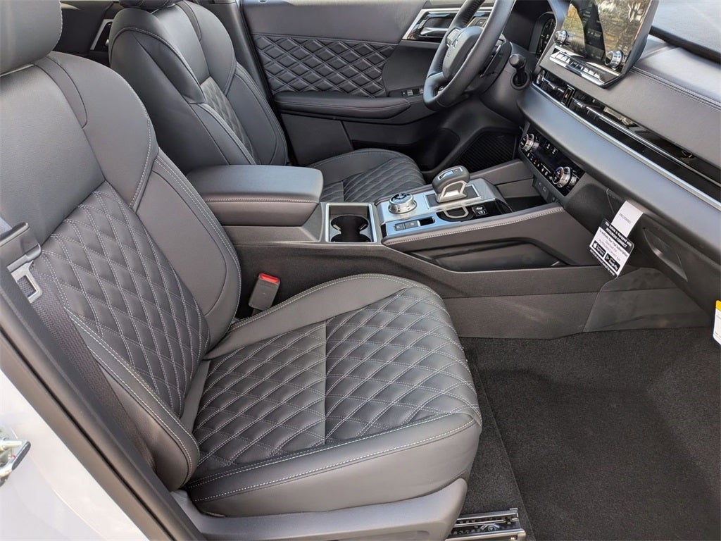 2025 Mitsubishi Outlander PHEV SEL