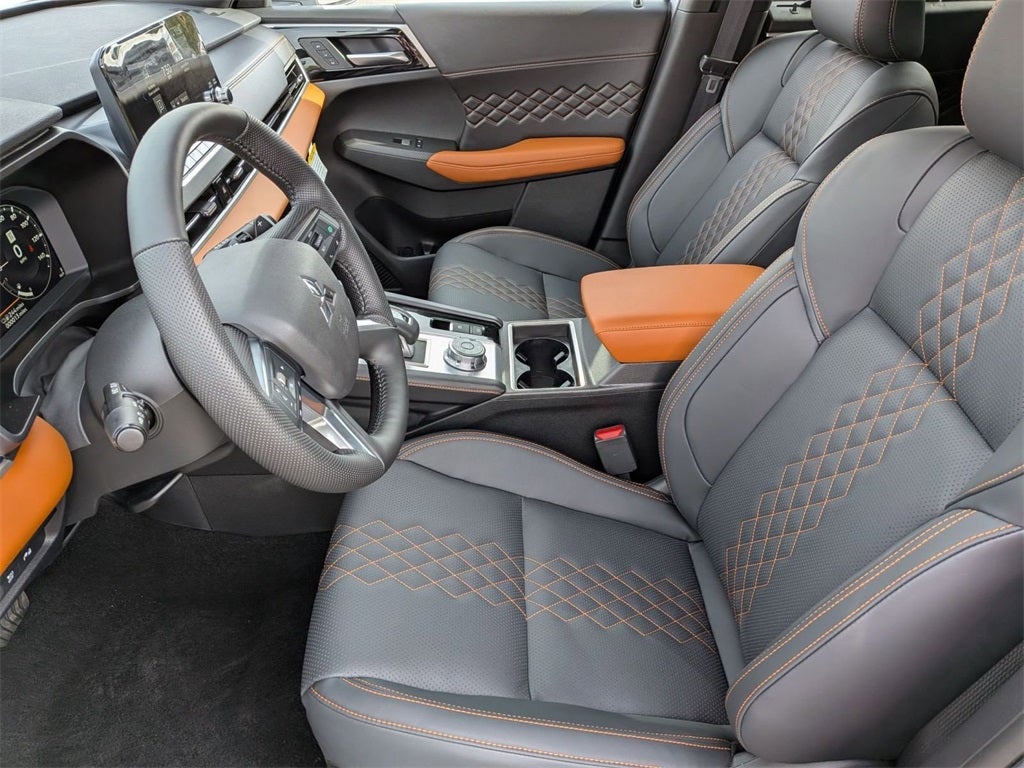 2025 Mitsubishi Outlander PHEV SEL