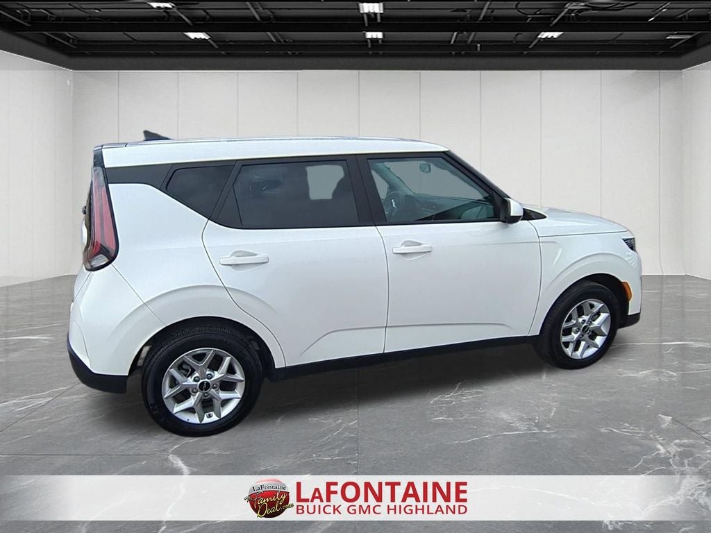 2025 Kia Soul LX